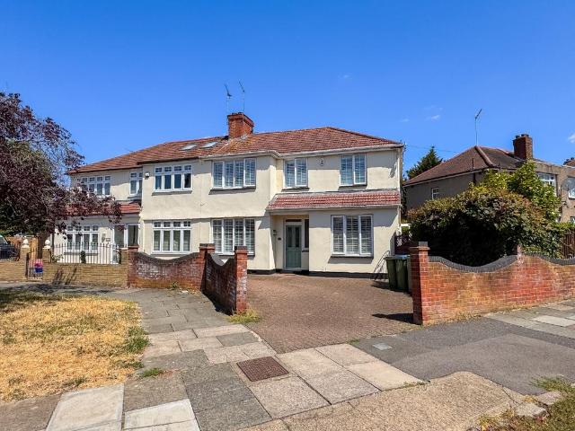 House for sale in Plumstead, Greater London