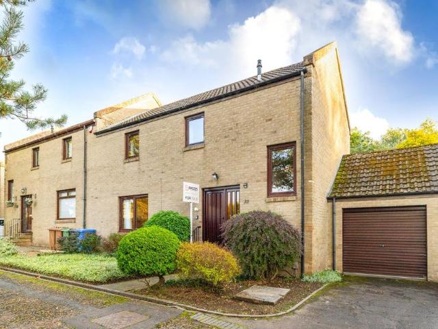 House for sale in Livingston Village, Livingston