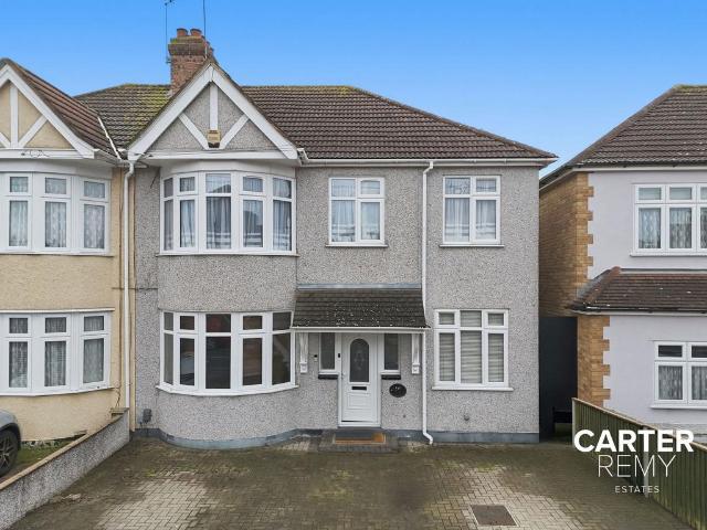 House for sale in Greater London