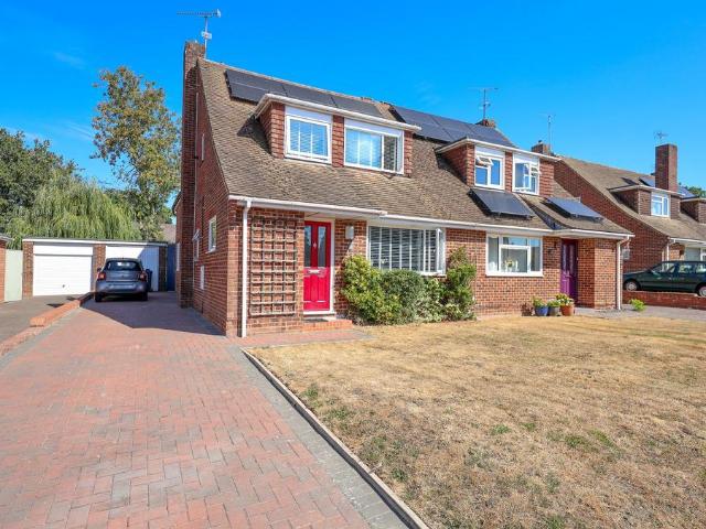 House for sale in Goddards' Green, Perryfields