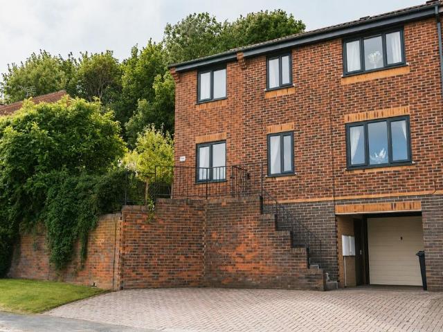 House for sale in Brackenfield, East Midlands