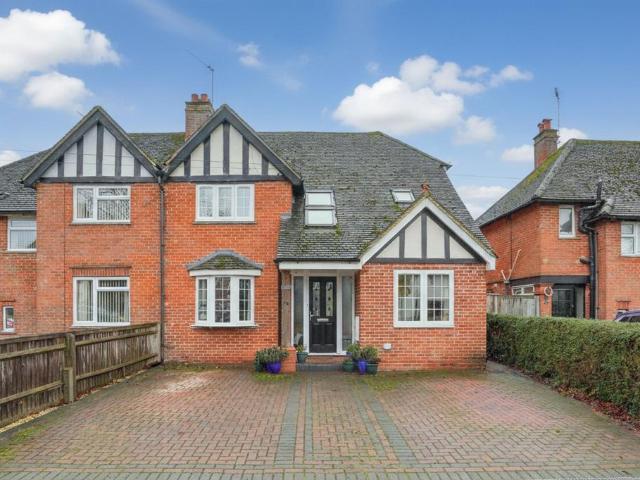 House for sale in Caldecott, Dromore