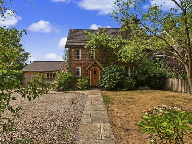 House for sale in Five Acres, Hertfordshire