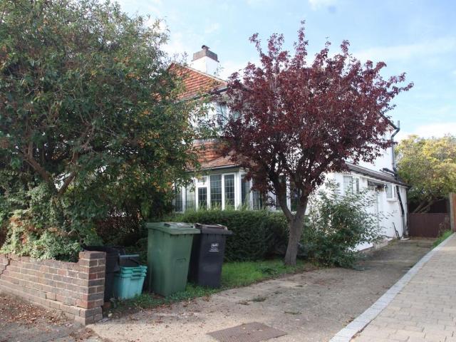 House for sale in Poverest, Greater London