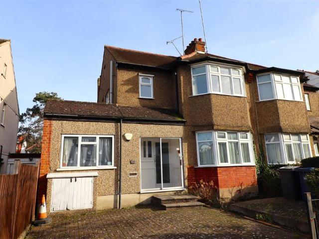 House for sale in Golders Green, Greater London