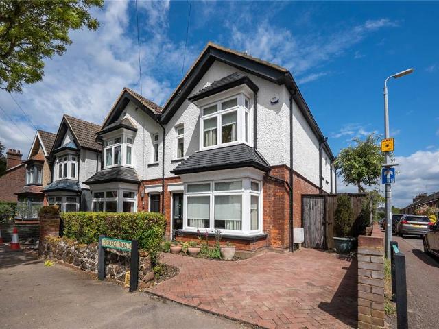 House for sale in Dunstable, Bedfordshire