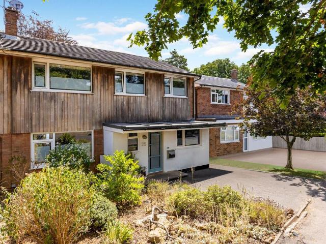 House for sale in Sandown Park, Kent