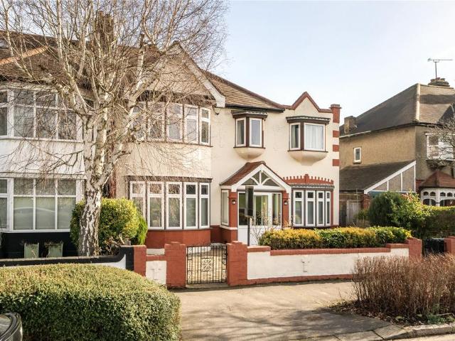 House for sale in Wanstead, Greater London