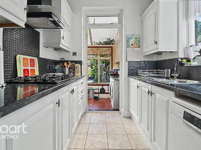 House for sale in Kingsbury, Greater London