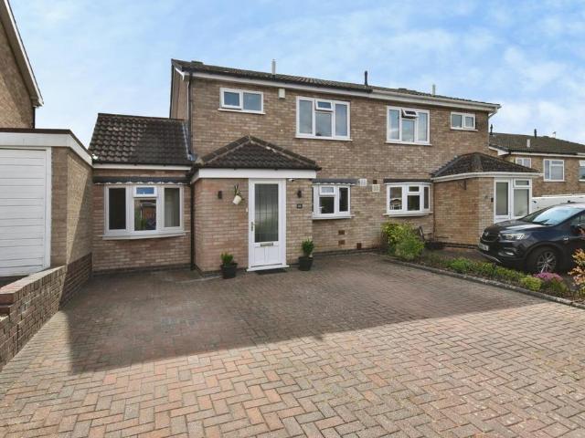 House for sale in Wigston Magna, Leicestershire