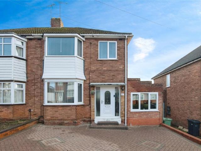 House for sale in Halesowen, West Midlands