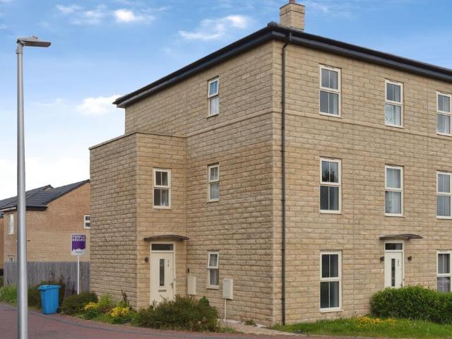 House for sale in Kingswood, Hull