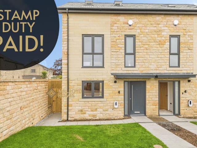 House for sale in Wooldale, West Yorkshire