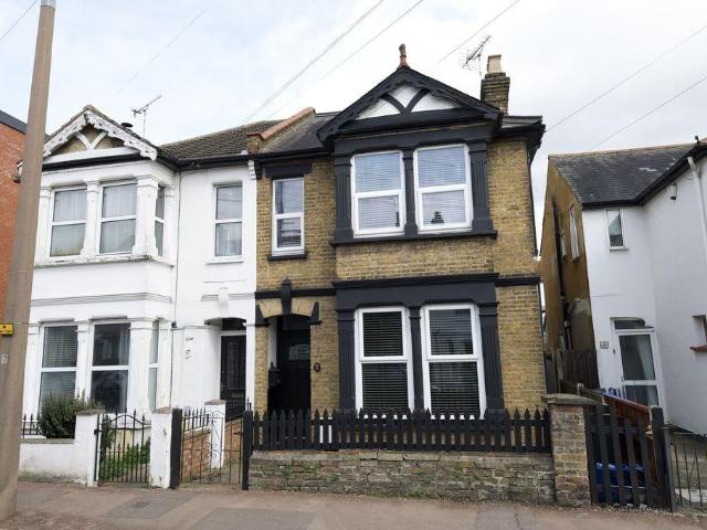 House for sale in Alton Barnes, Isle Of Man