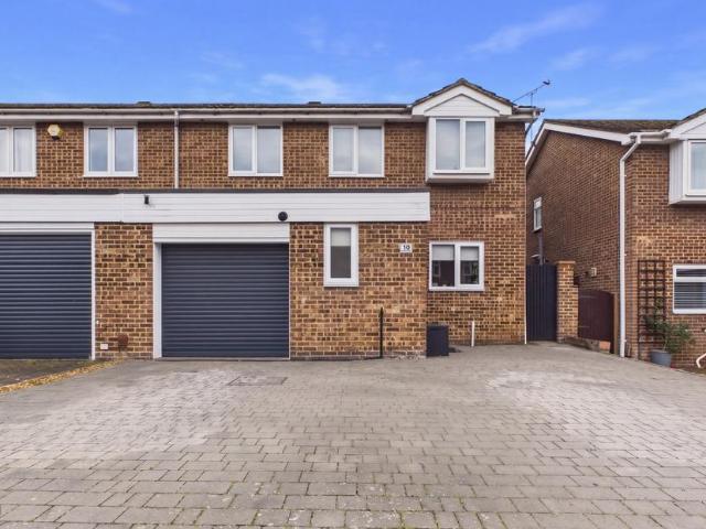 House for sale in Cox Green, Maidenhead