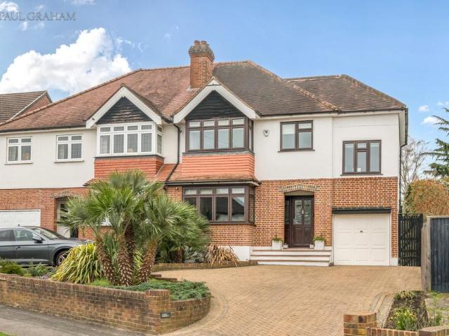 House for sale in Carshalton Beeches, Greater London