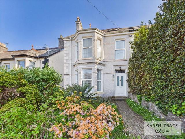 House for sale in St Stephen, Cornwall