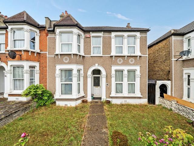 House for sale in London Borough of Lewisham, Greater London