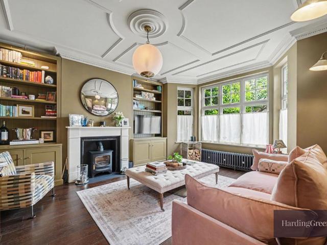 House for sale in Brondesbury, Greater London