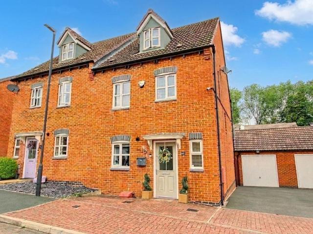 House for sale in Brackenfield, East Midlands