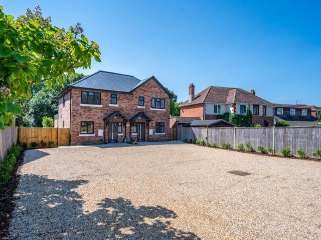 House for sale in Spring Vale, Hampshire