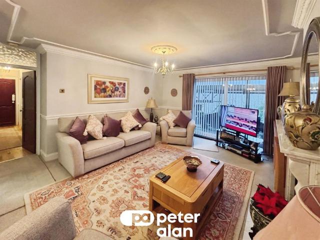 House for sale in Ynysddu, Wales