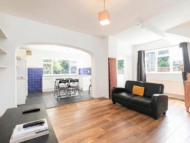 House for sale in Shepherd's Bush, Greater London