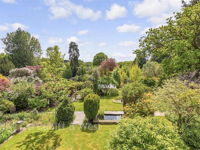 House for sale in Perryfields, West Sussex
