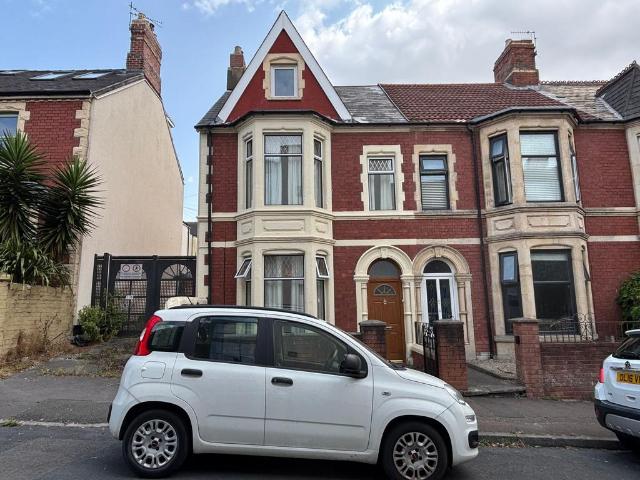 House for sale in Gibbonsdown, Barry