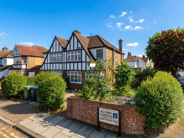 House for sale in Preston, North Wembley