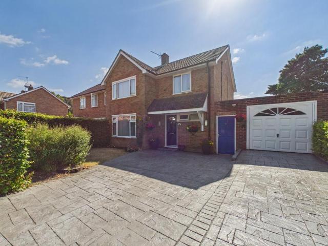 House for sale in Bullbrook, Bracknell