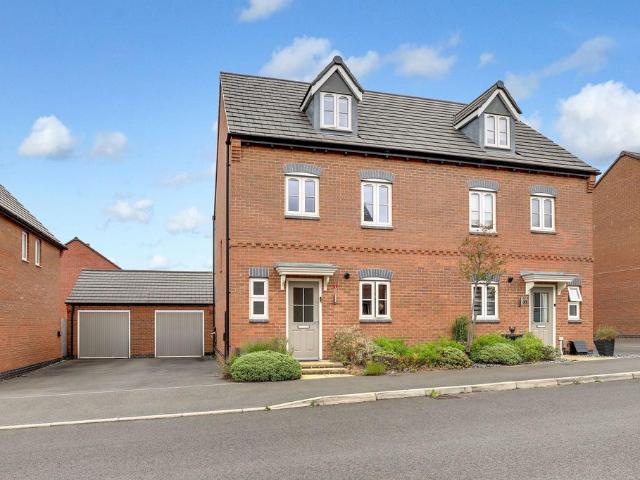 House for sale in Berry Hill, Potters Corner