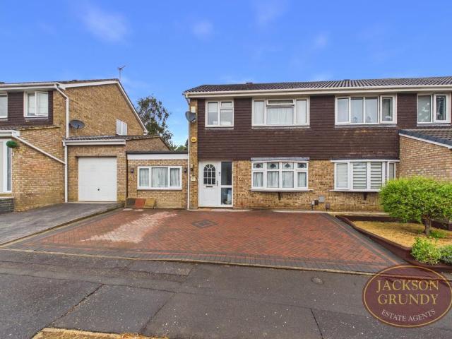 House for sale in Lings, Northampton