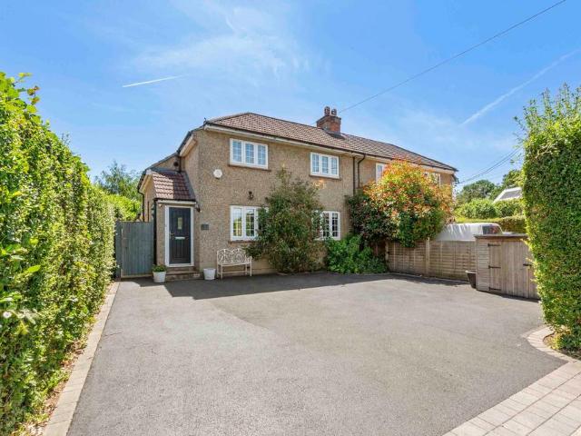 House for sale in Chepping Wycombe, Tylers Green