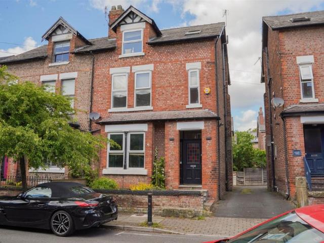 House for sale in Georgia, Greater Manchester