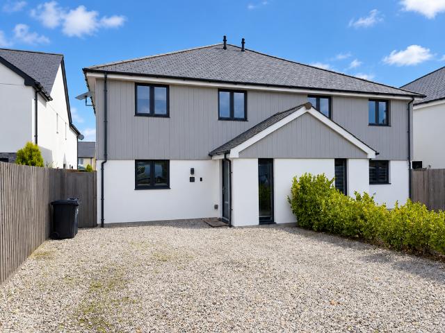 House for sale in Bugle, Treverbyn