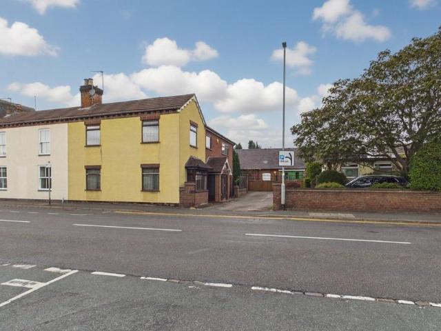 House for sale in Beamhurst, Staffordshire