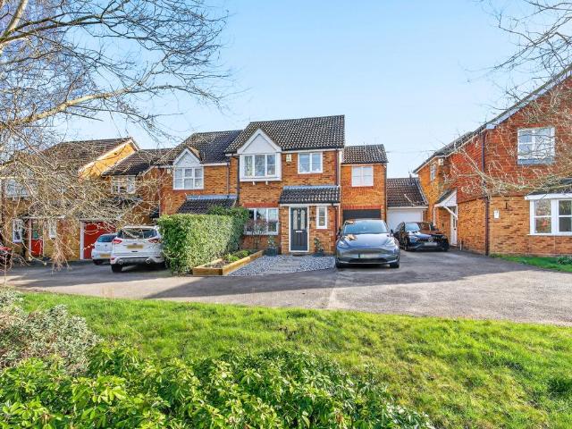 House for sale in Binfield