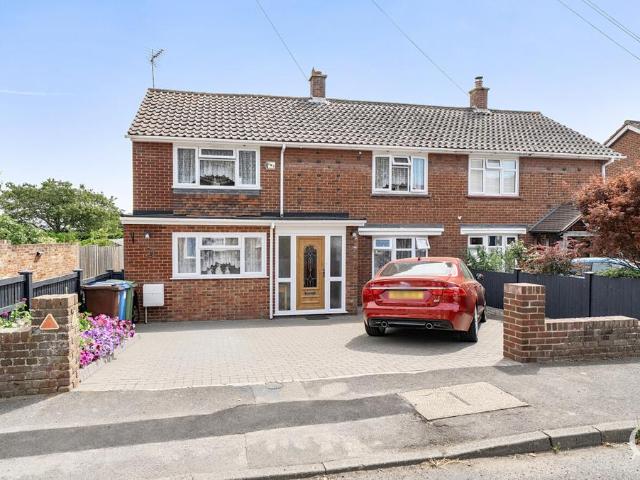 House for sale in Oad Street, Kent