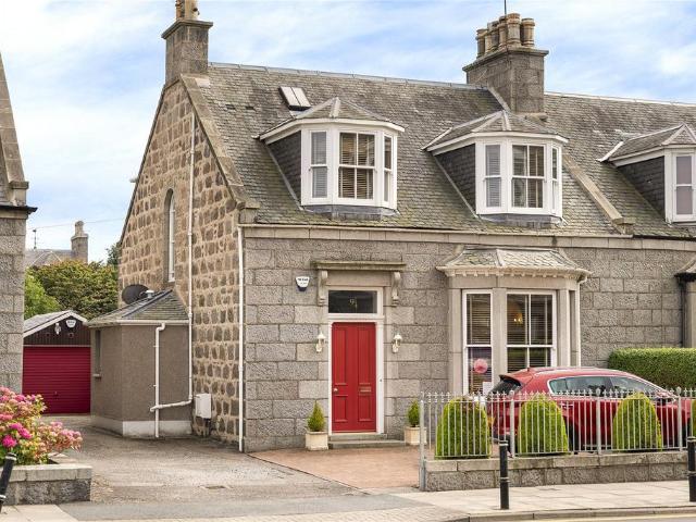 House for sale in West End, Ballindoch
