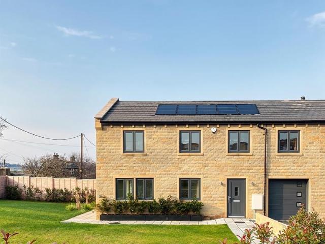 House for sale in Tong, West Yorkshire