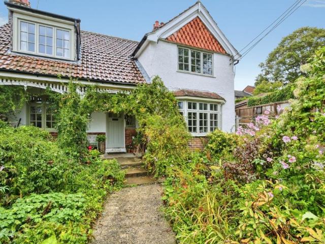 House for sale in Abbots Worthy, Winchester