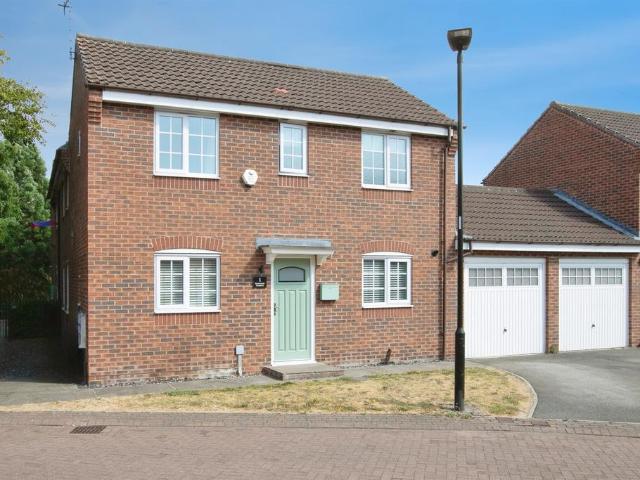 House for sale in Lakeside, South Yorkshire