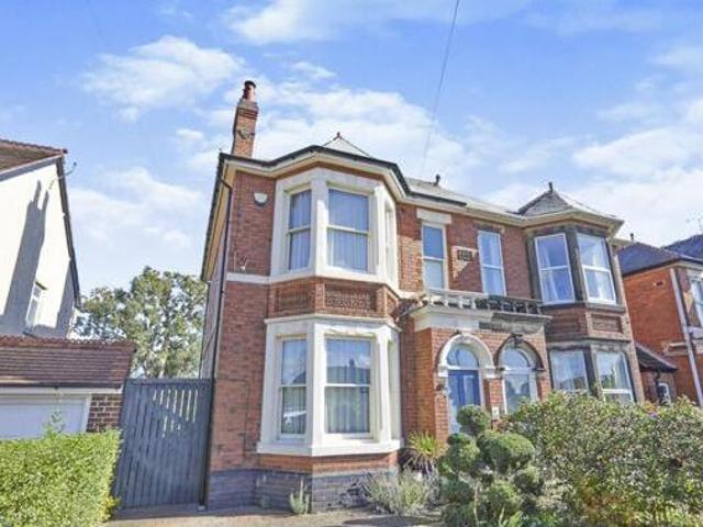 House for sale in East Midlands