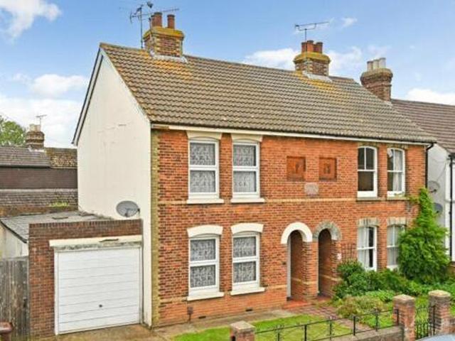 House for sale in Willesborough, Bridgefield