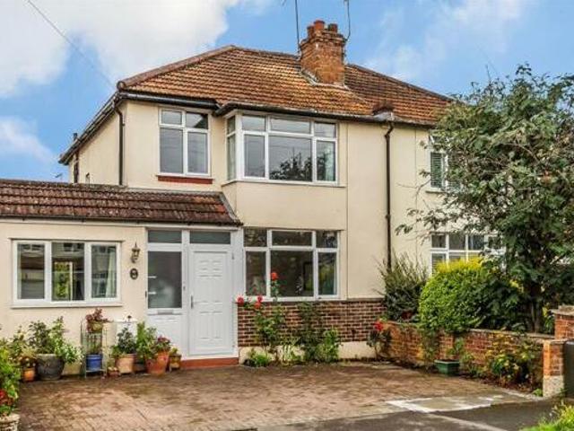 House for sale in Pachesham Park, Surrey