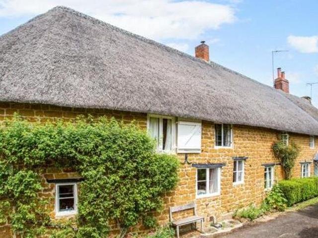 House for sale in Evershot, Oxfordshire