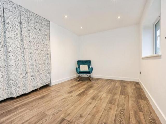 Farm for sale in Woodside Estate, Houghton Regis