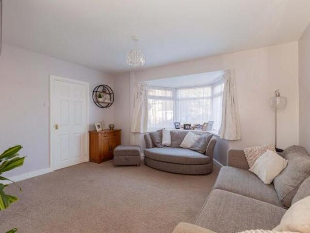 Farm for sale in Cippenham, Slough