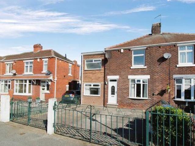 House for sale in Royston, South Yorkshire